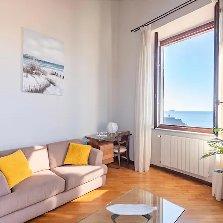 Aparments - Casa Marina Apartment